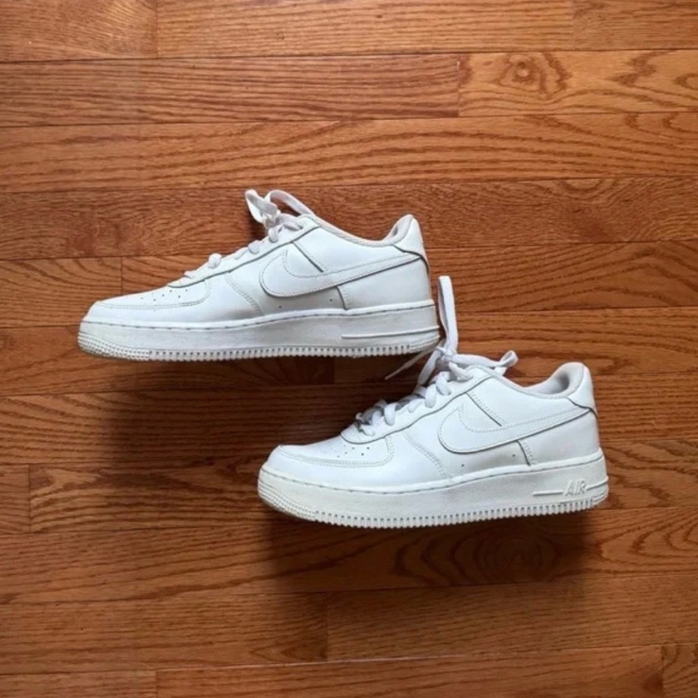 NIKE White Air Force 1